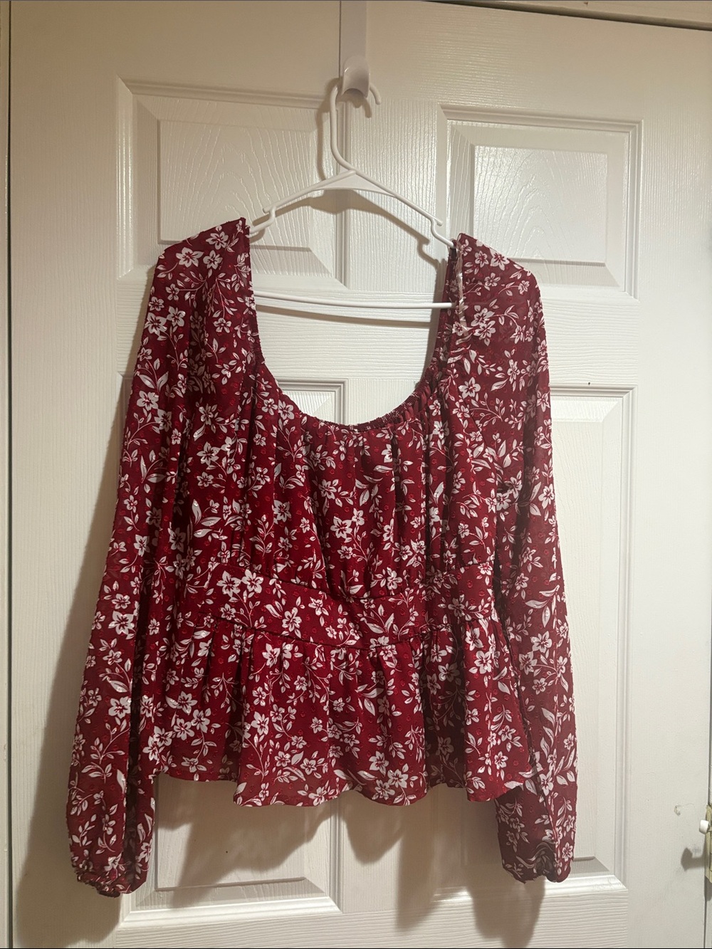 Women's Floral Scoop Neck Blouse - Red